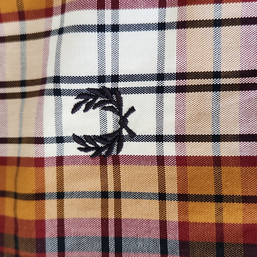 Men's Fred Perry Plaid Button-Down Shirt - Picture 4 of 6